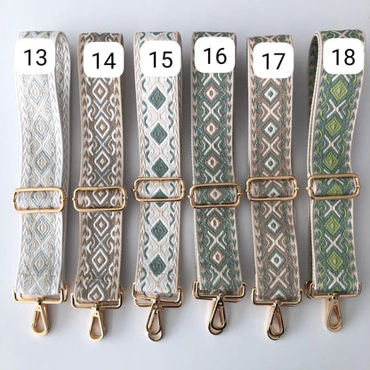Bandolera camel piel tachuelas doradas