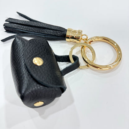 CHARM MONEDERO Y POMPÓN PIEL