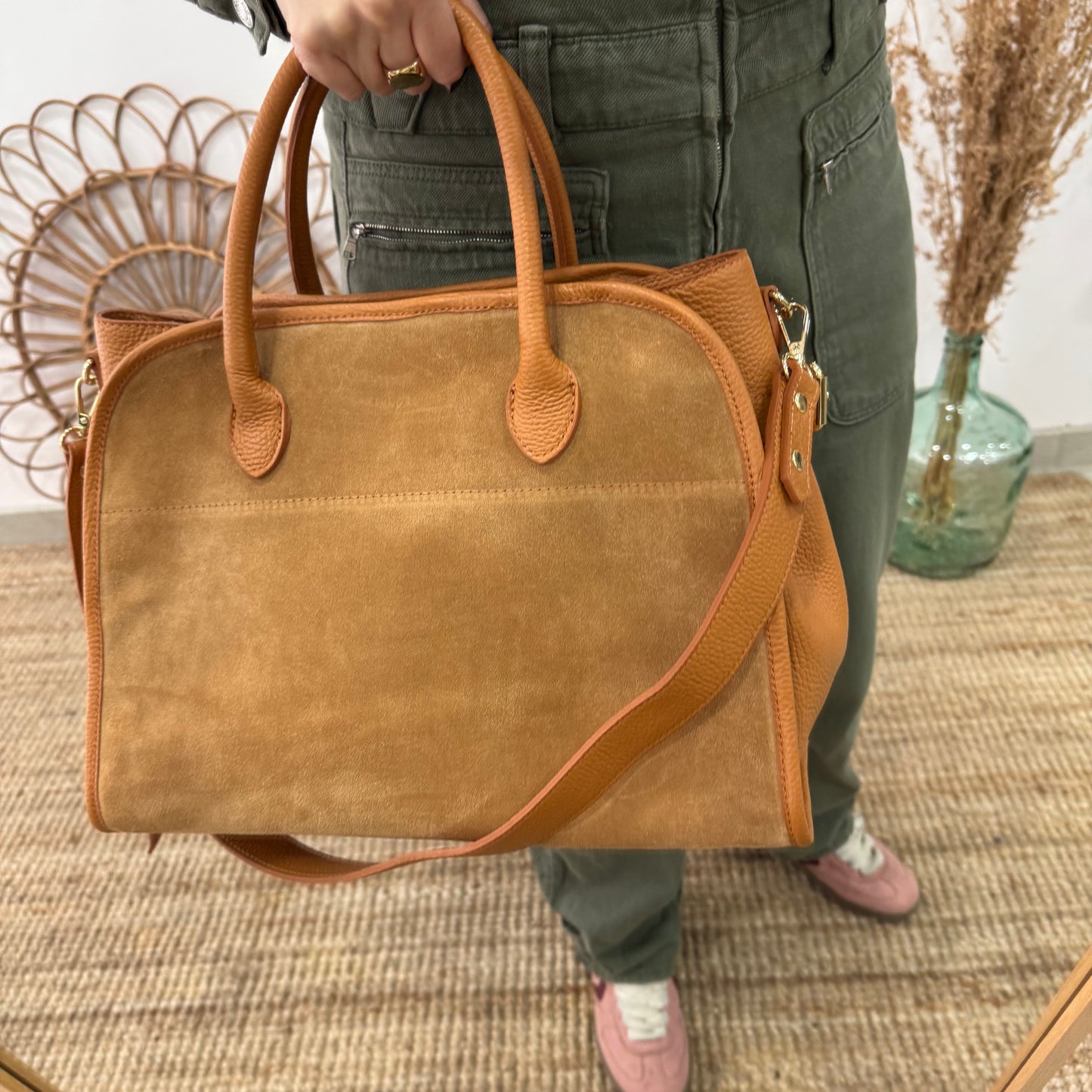 Shopper hebillas serraje y piel camel