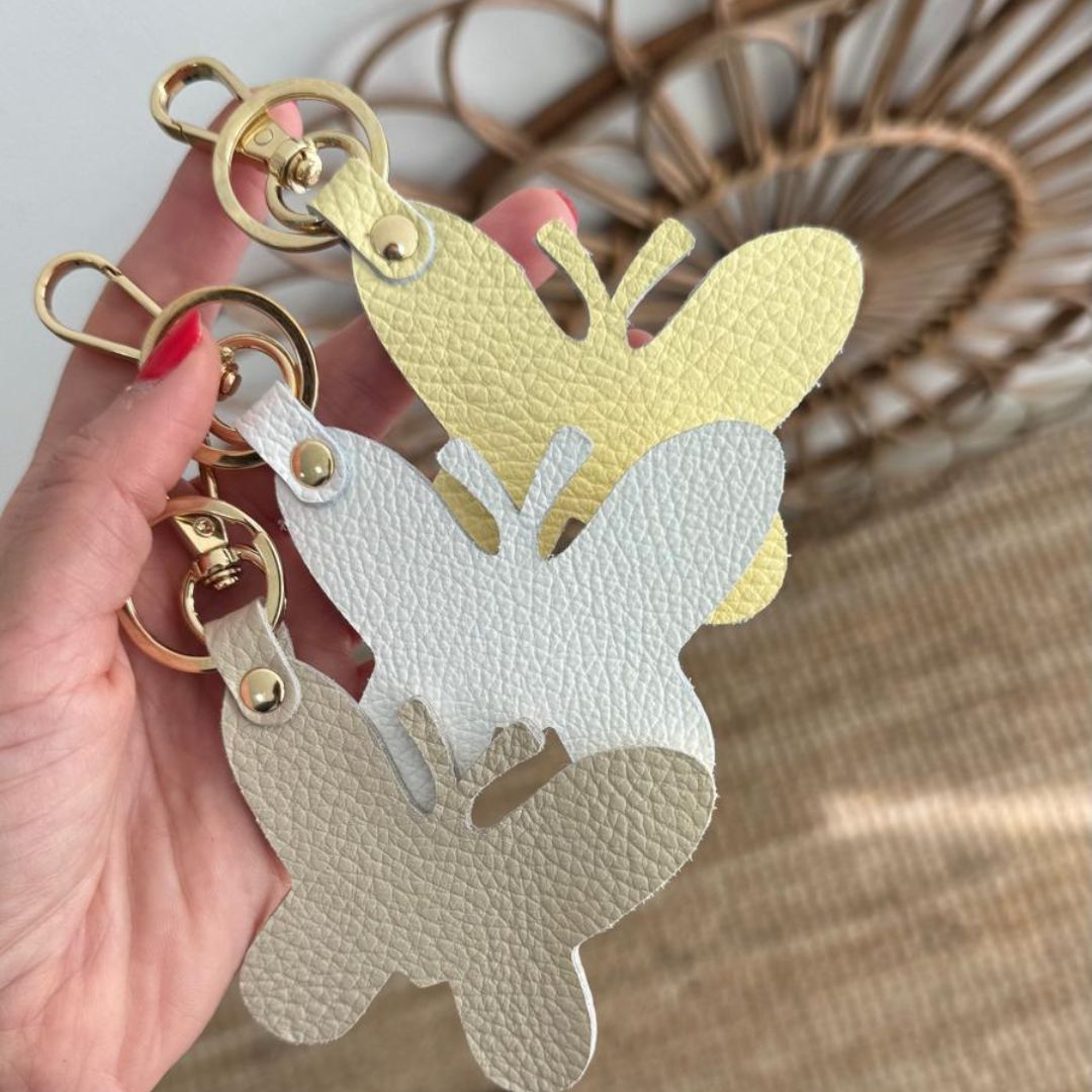 1 LLAVERO MARIPOSA PIEL