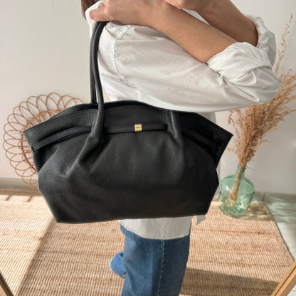 Bolso saco estructurado negro