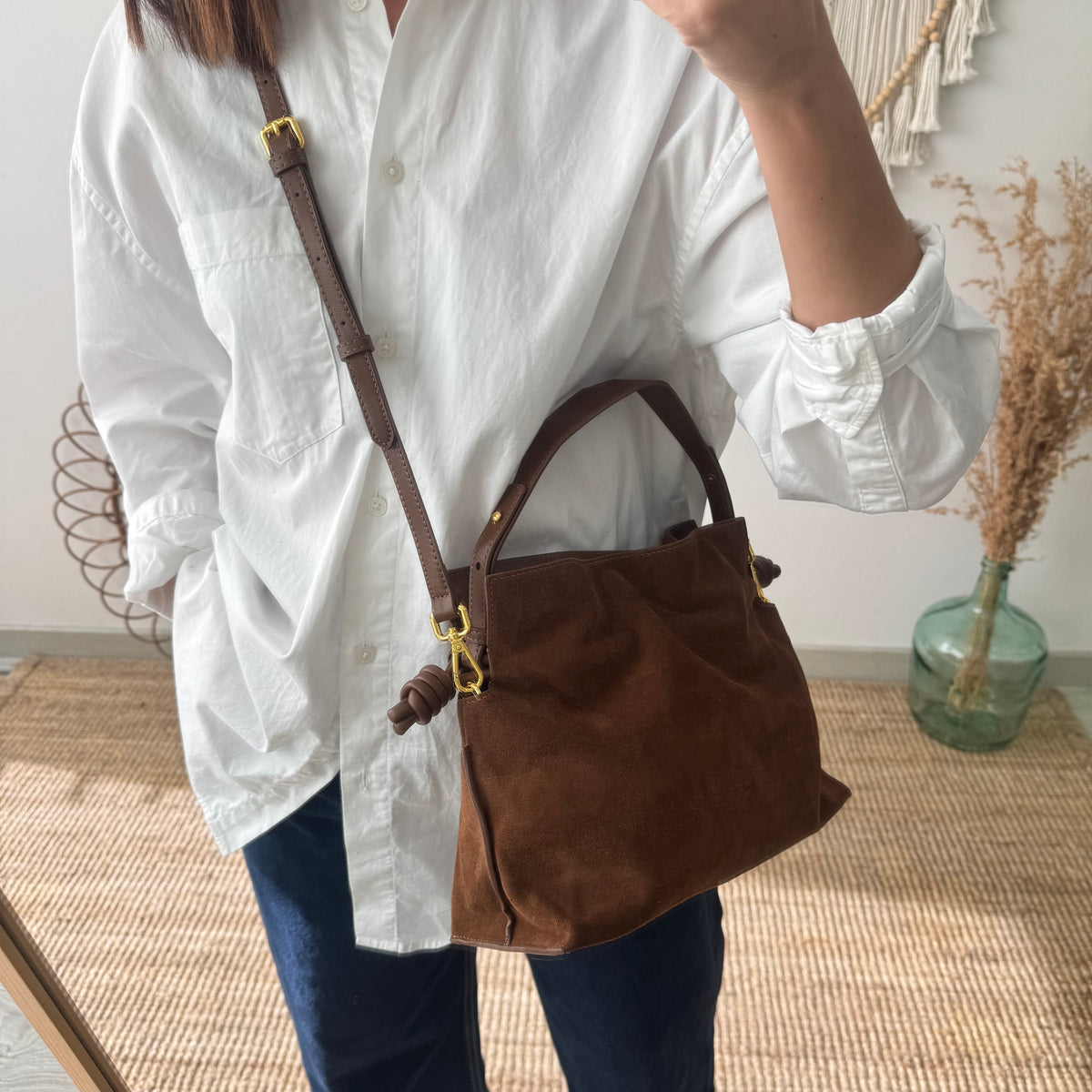 Bolso fruncido ante y piel marrón