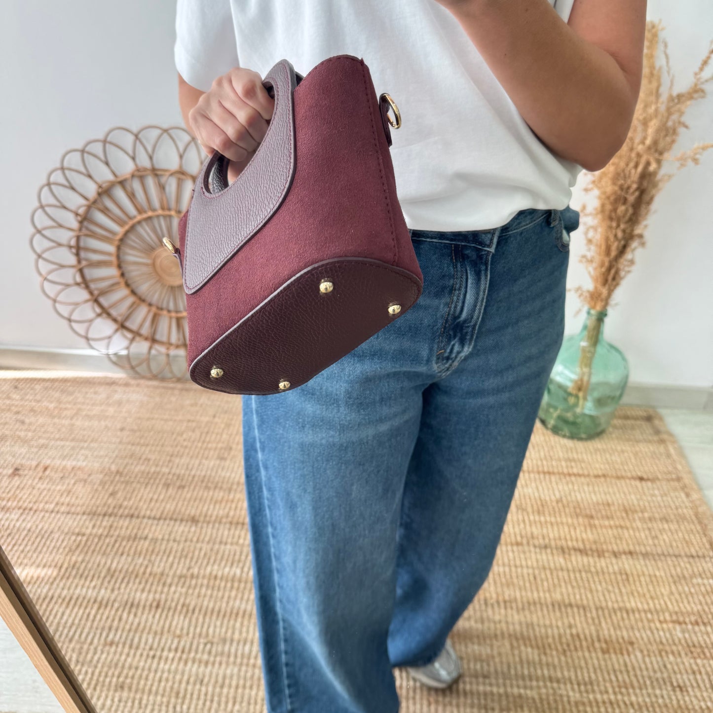 Mini Tote circular en piel y serraje granate