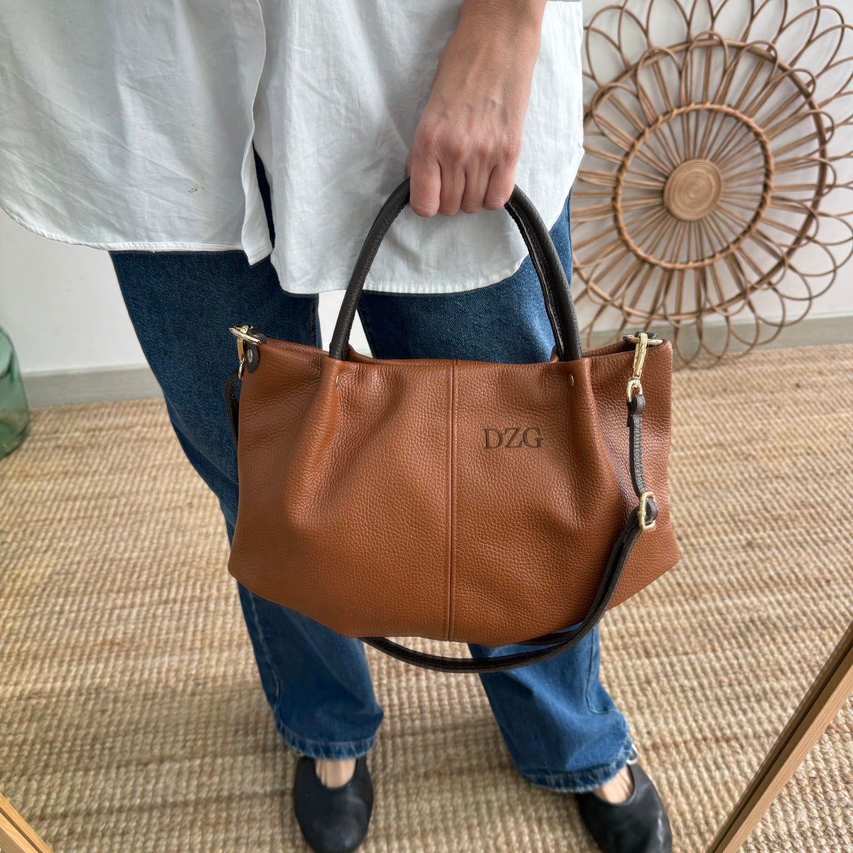 Bolso piel camel asas contraste marrón