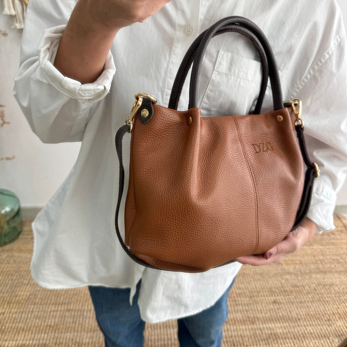 Bolso piel camel asas contraste marrón
