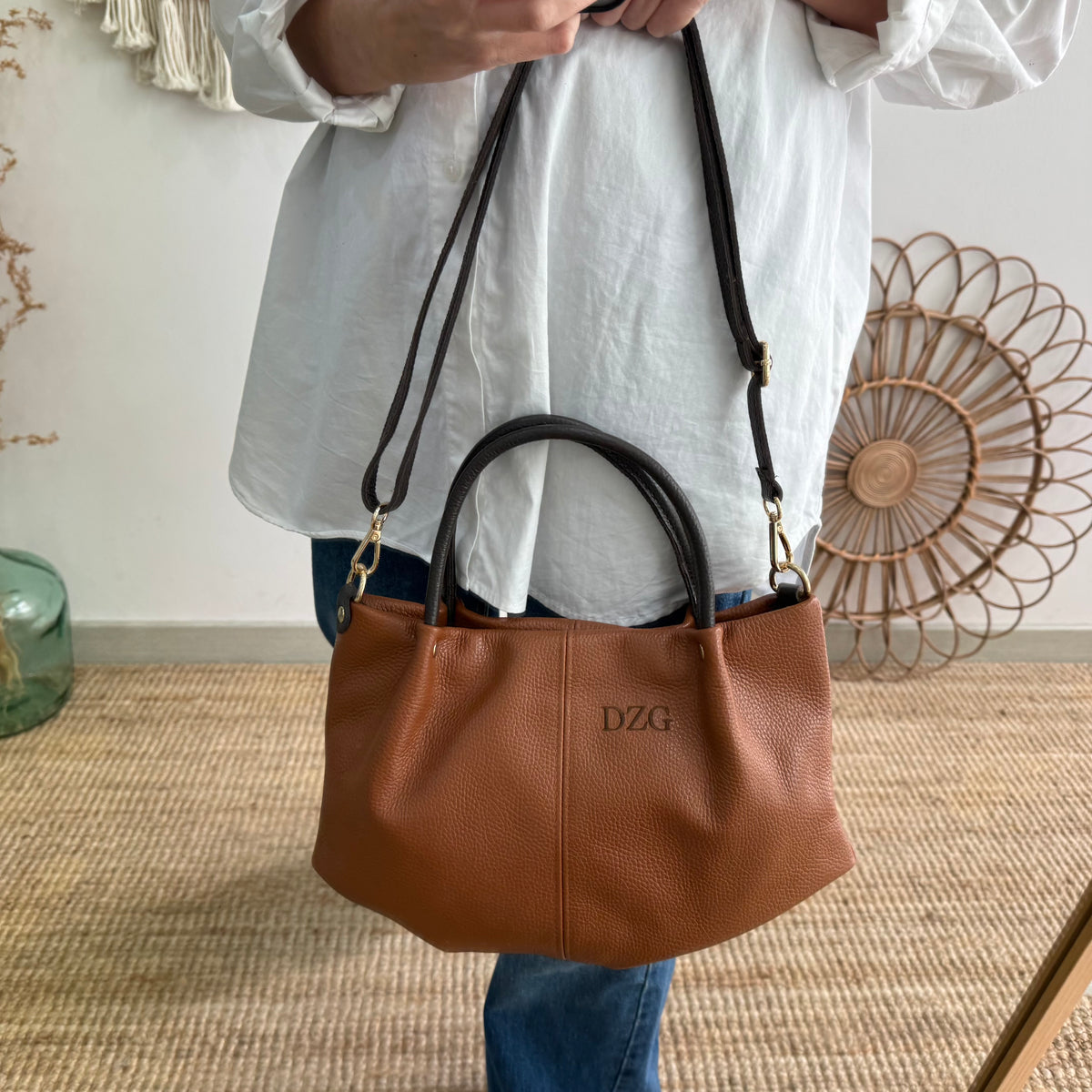 Bolso piel camel asas contraste marrón