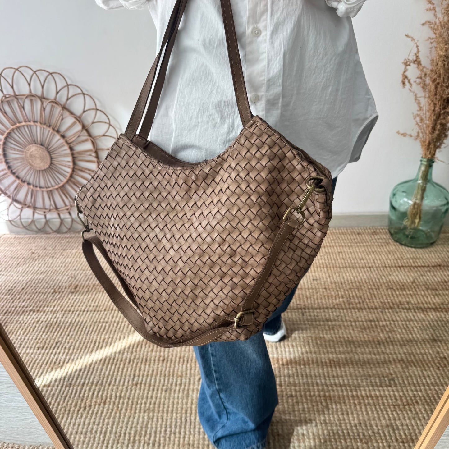 Bolso trapecio piel lavada taupe
