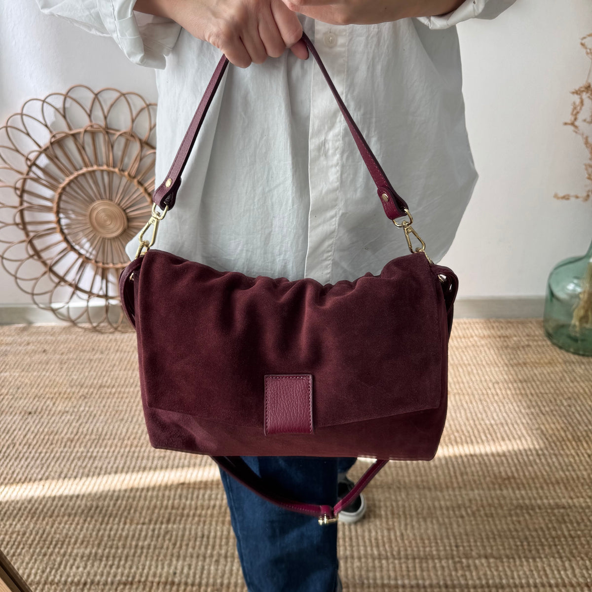 Bolso de Hombro Fruncido de Serraje granate