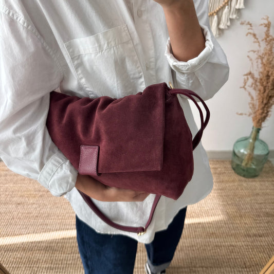 Bolso de Hombro Fruncido de Serraje granate