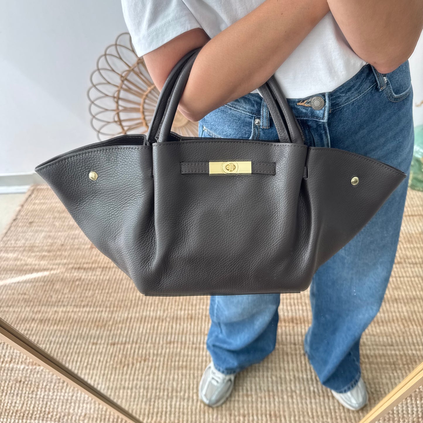 Bolso tote cierre piel marrón