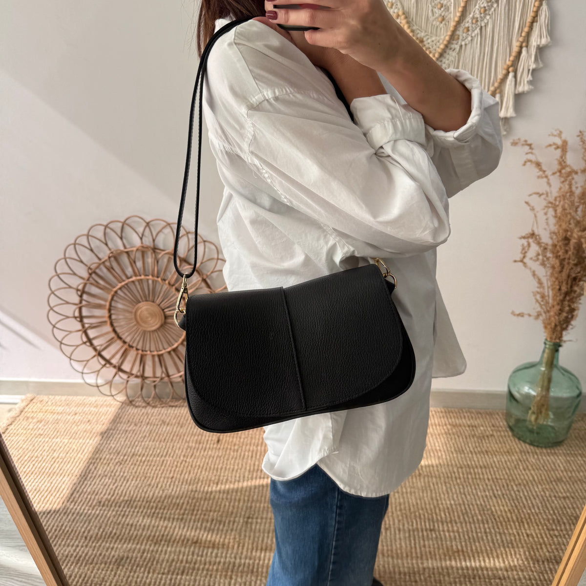 Bolso Bandolera de Piel con Solapa negro