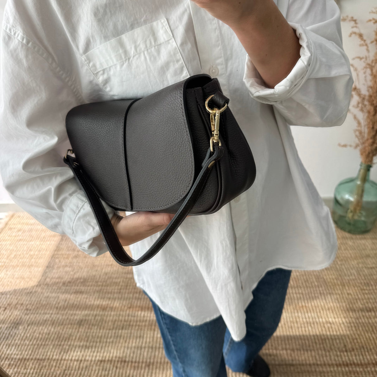 Bolso Bandolera de Piel con Solapa marrón chocolate