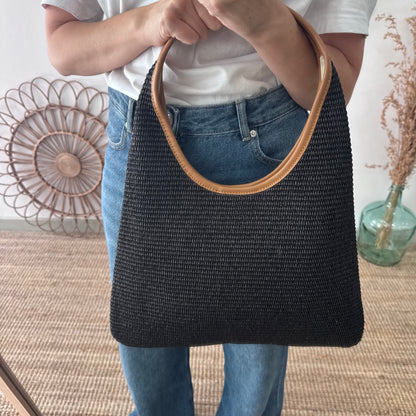 Bolso hobo combinado piel y rafia negro