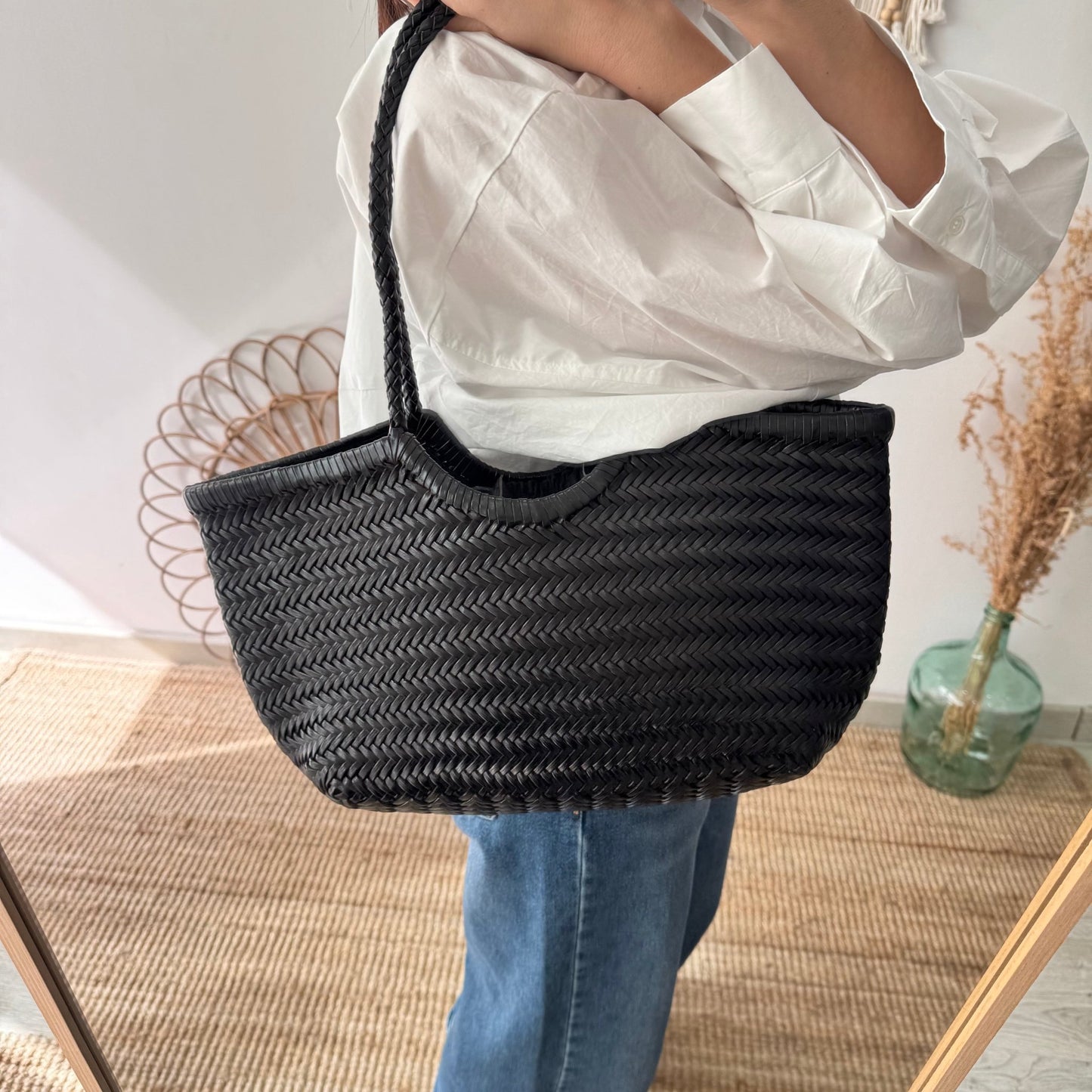 Capazo de piel trenzada negro mediano - Bubbleshopbcn