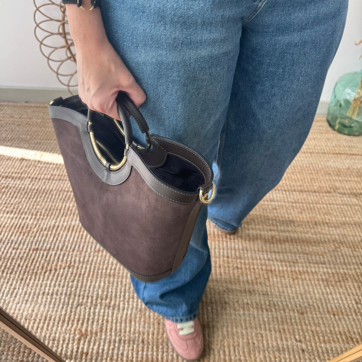 Bolso Cubo en piel y serraje marrón