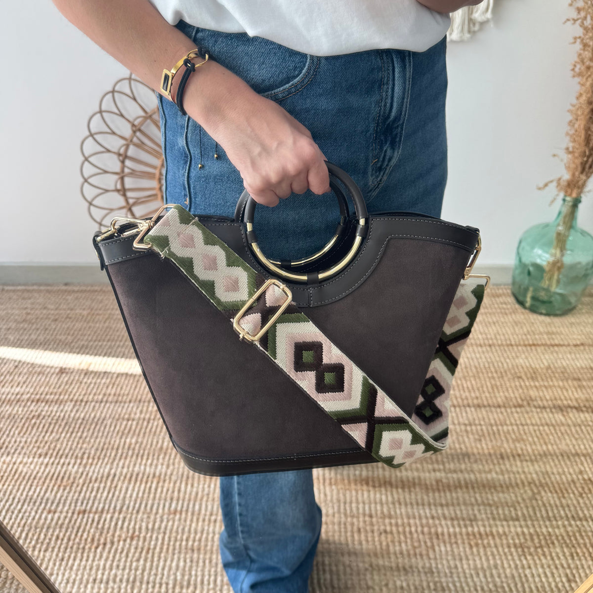 Bolso Cubo en piel y serraje marrón