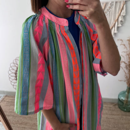 Vestido camisero estilo étnico fucsia