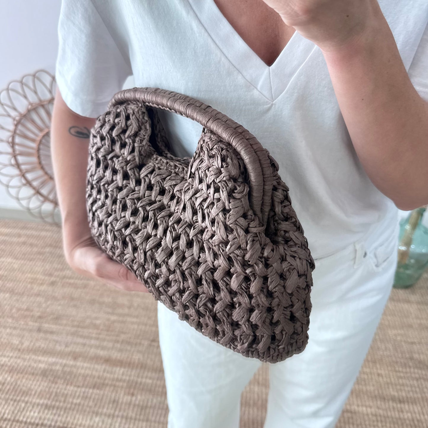 Bolso asa integrada trenzado marrón
