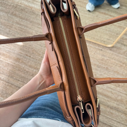 Bolso piel cierre cinturón camel