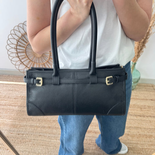 Bolso piel cierre cinturón negro