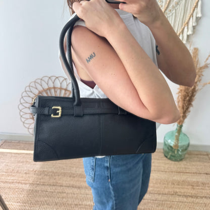 Bolso piel cierre cinturón negro