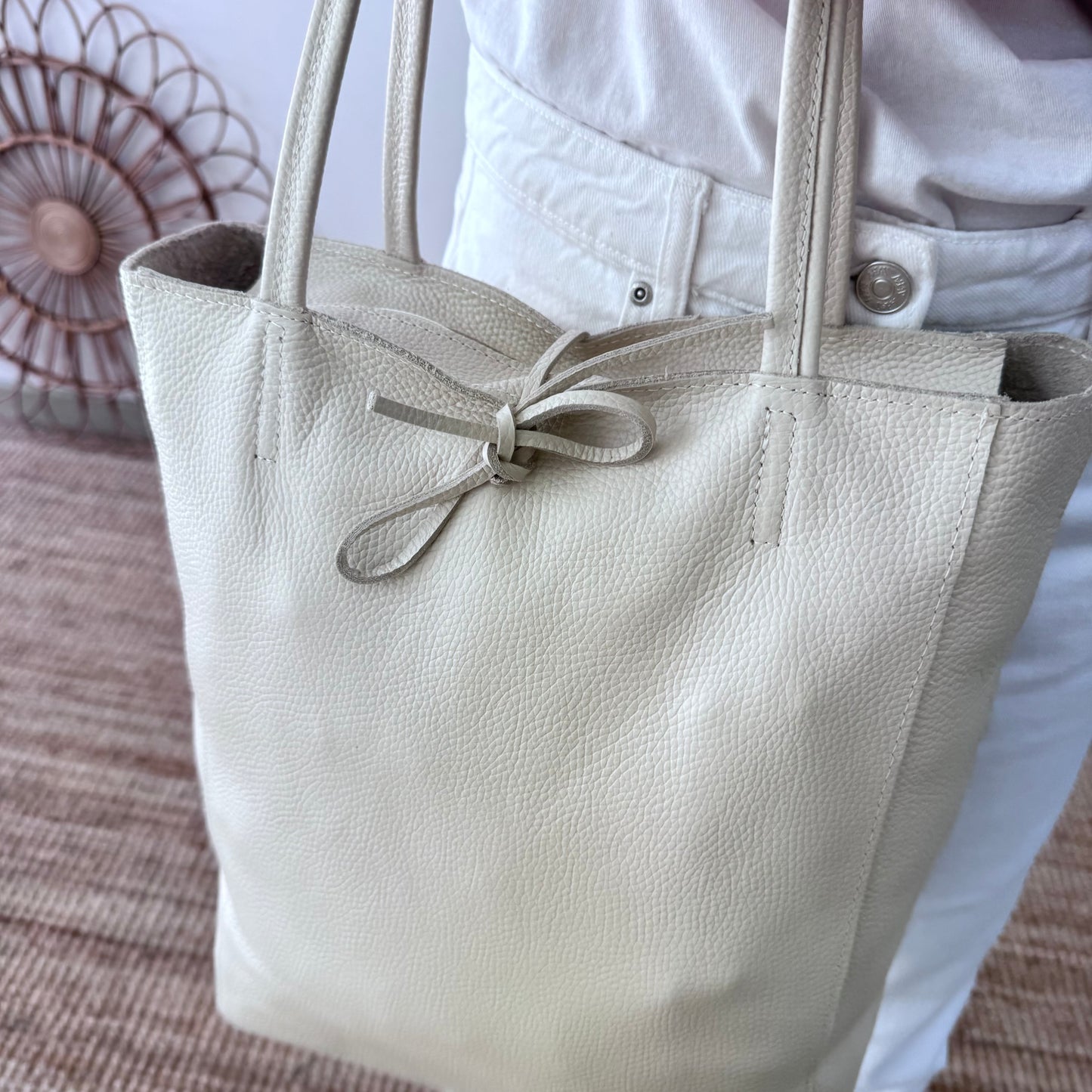 Bolso grande piel  beige personalizado iniciales bordadas