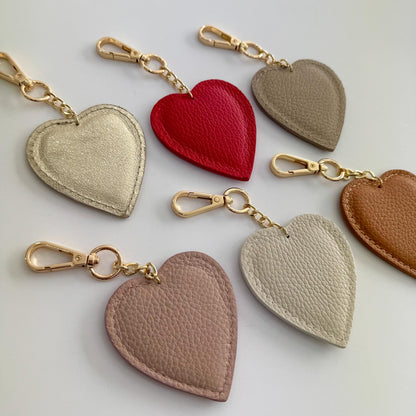 1 LLAVERO CORAZÓN PIEL