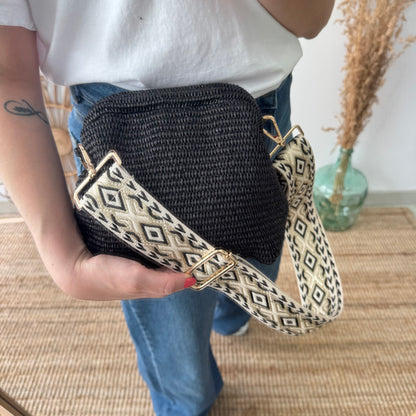 Bolso tipo clutch rafia negro cierre boquilla