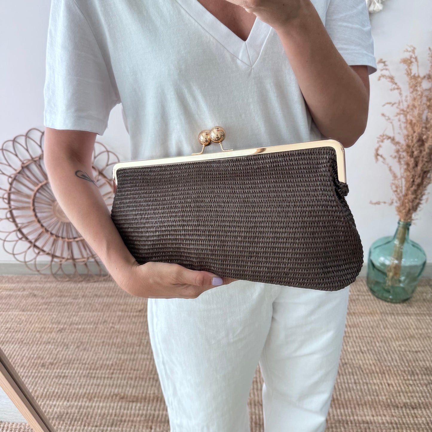 Bolso clutch boquilla marrón