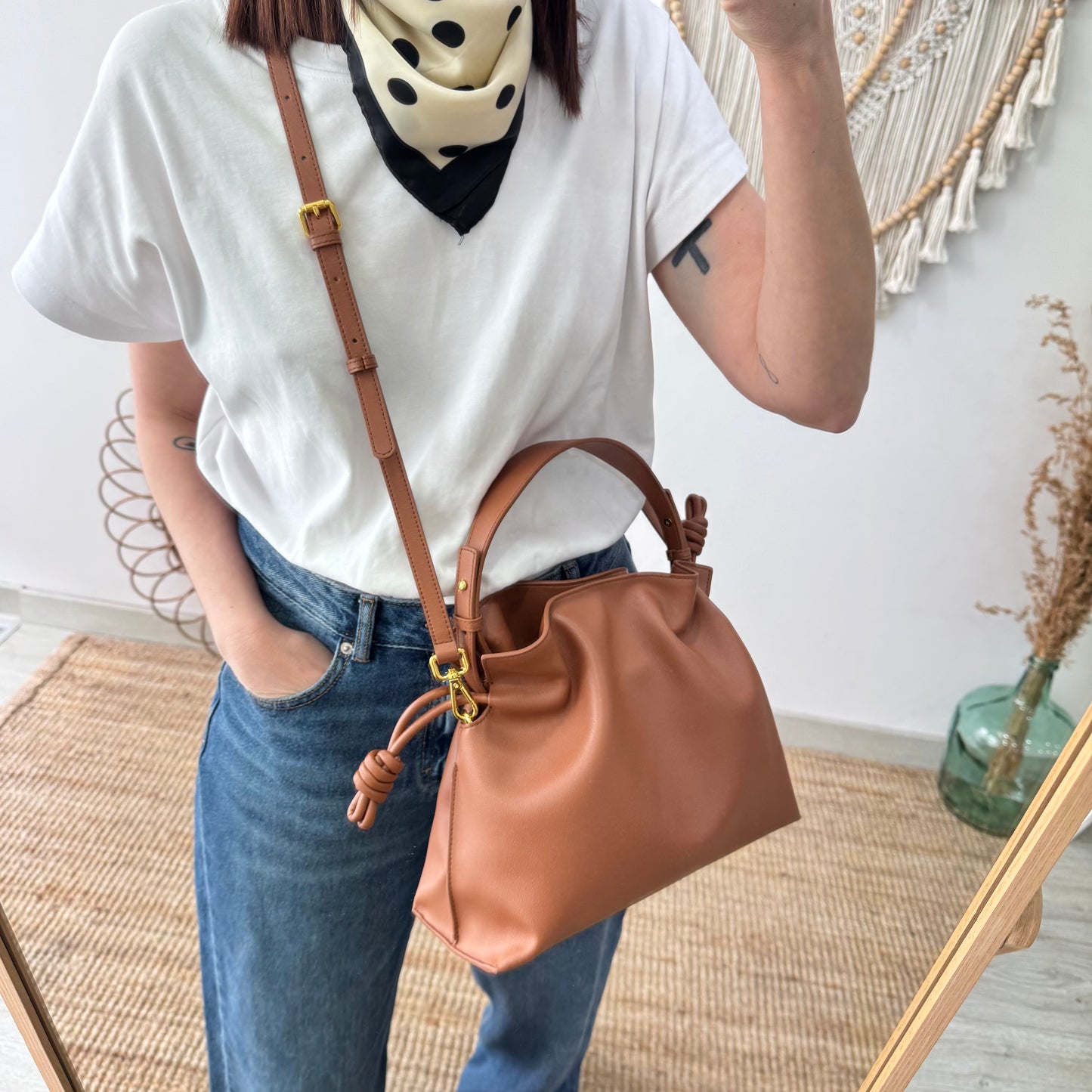 Bolso fruncido piel camel