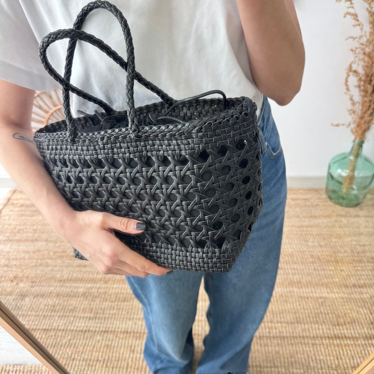 Bolso rejilla de piel negro