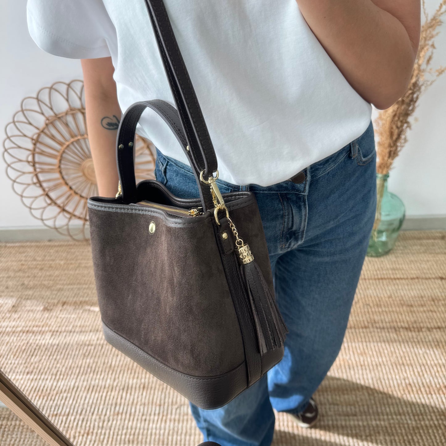 Bolso trapecio combinado serraje y piel marrón