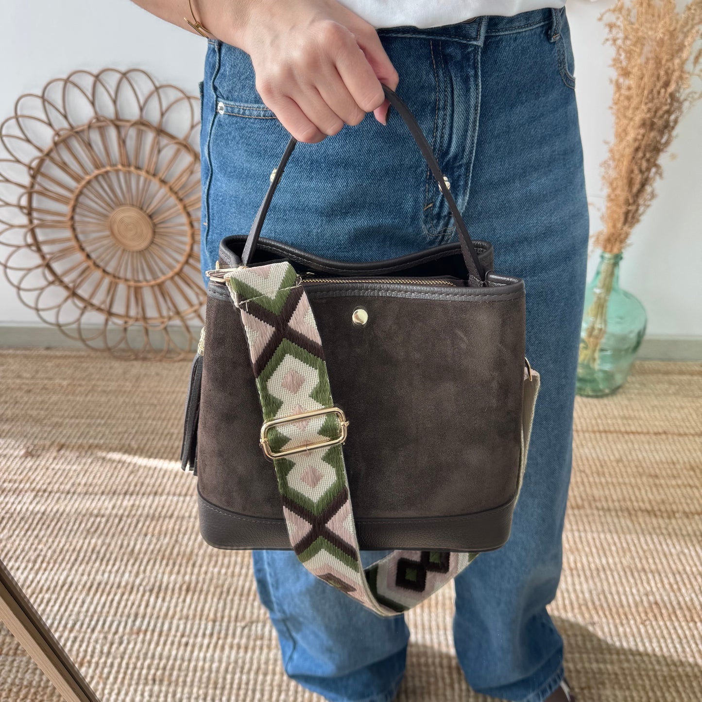 Bolso trapecio combinado serraje y piel marrón