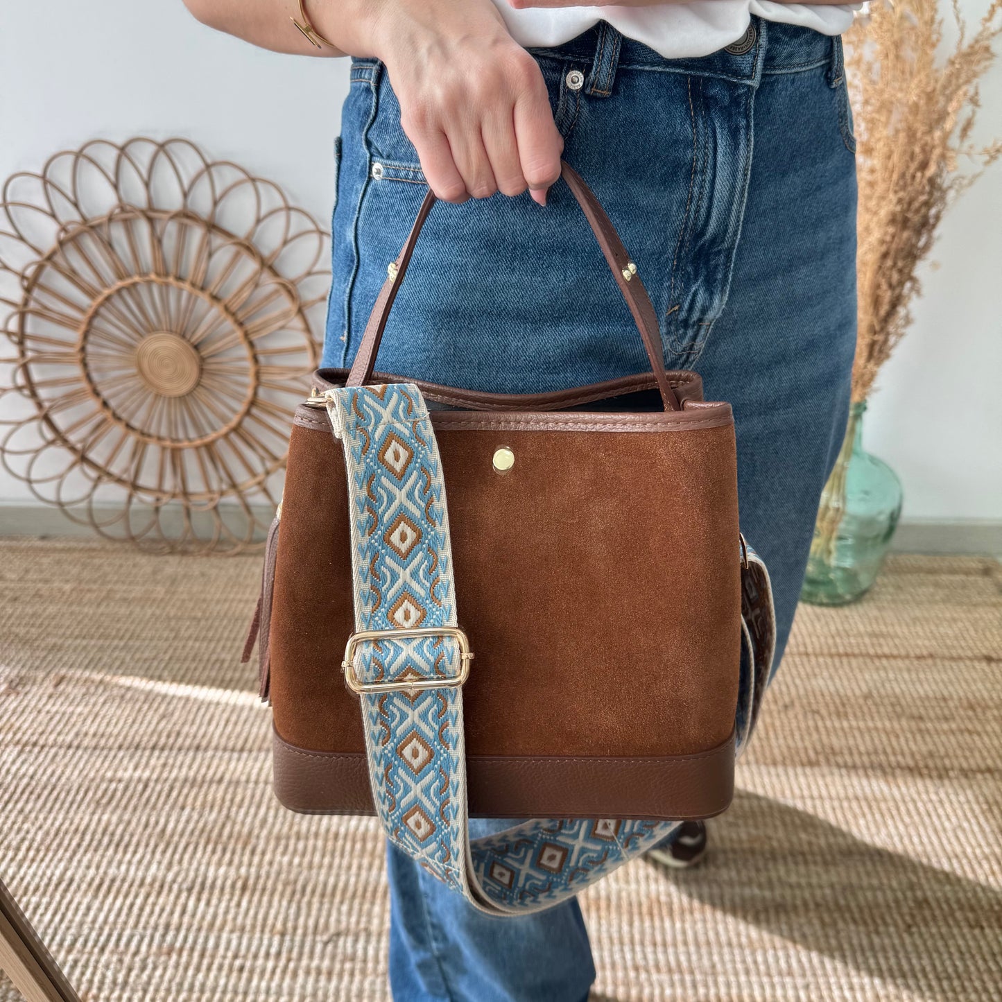 Bolso trapecio combinado serraje y piel camel