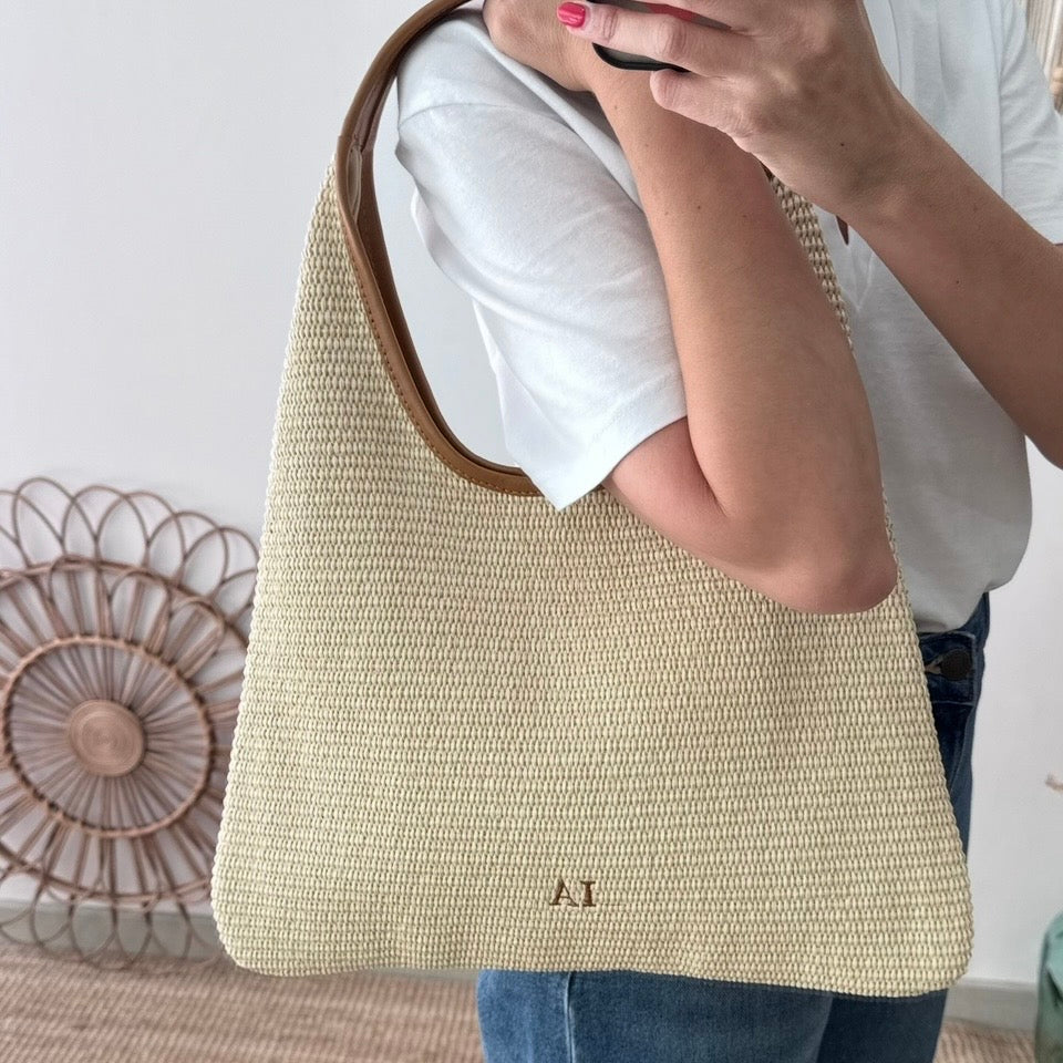 Bolso hobo combinado piel y rafia beige