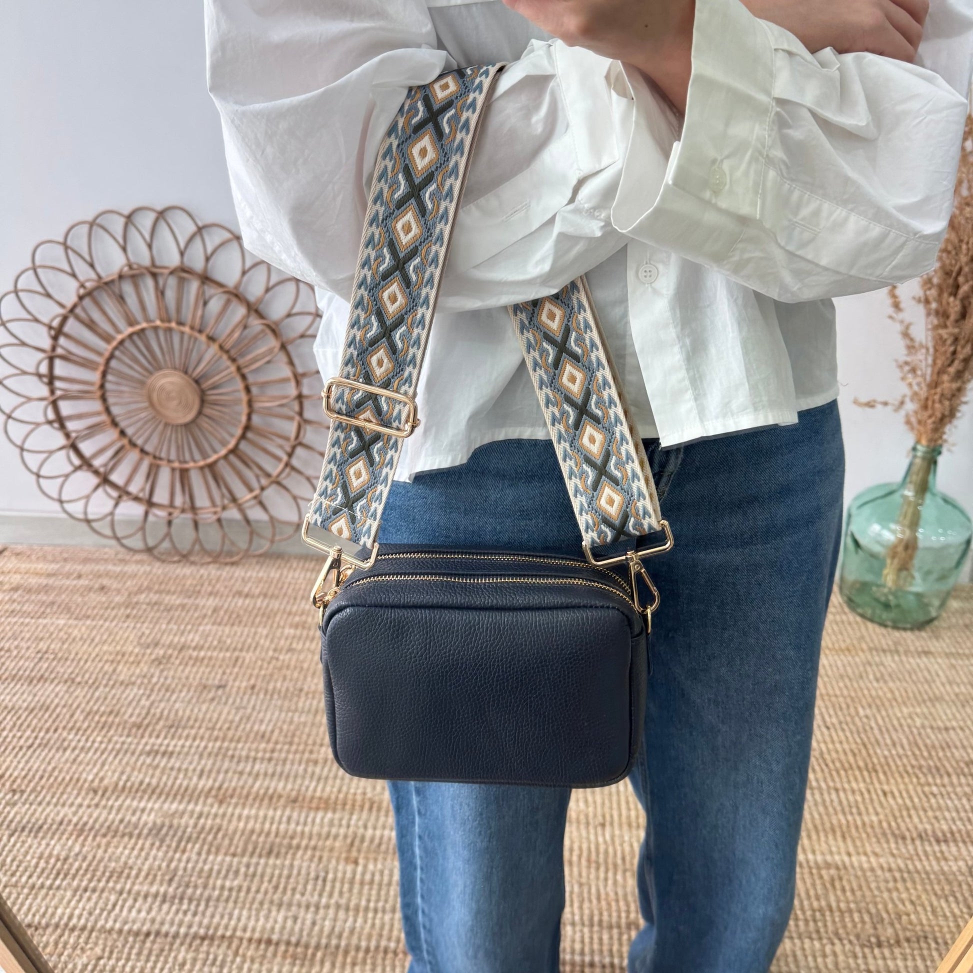 Bolso rectangular piel azul marino personalizado iniciales bordadas - Bubbleshopbcn