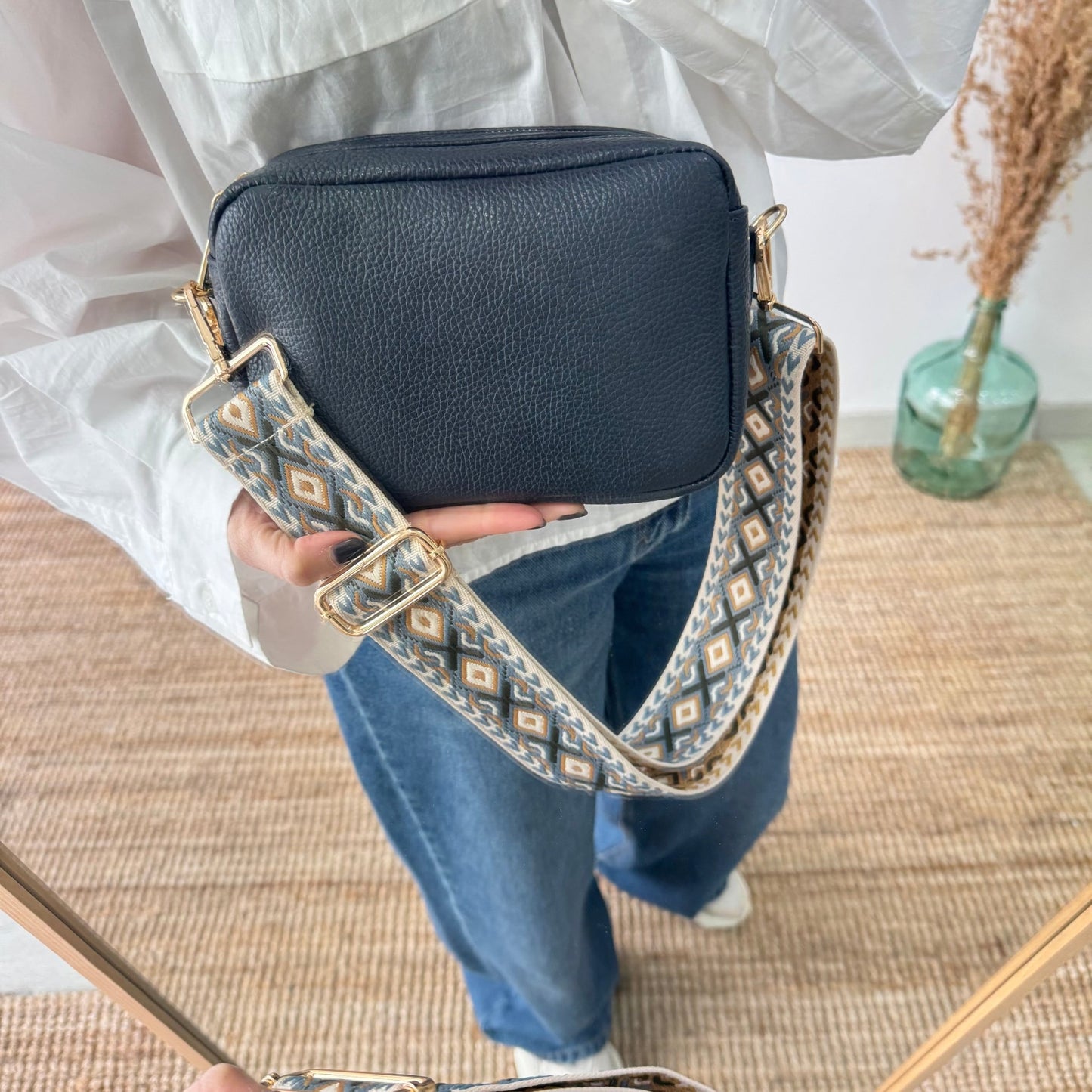 Bolso rectangular piel azul marino personalizado iniciales bordadas - Bubbleshopbcn