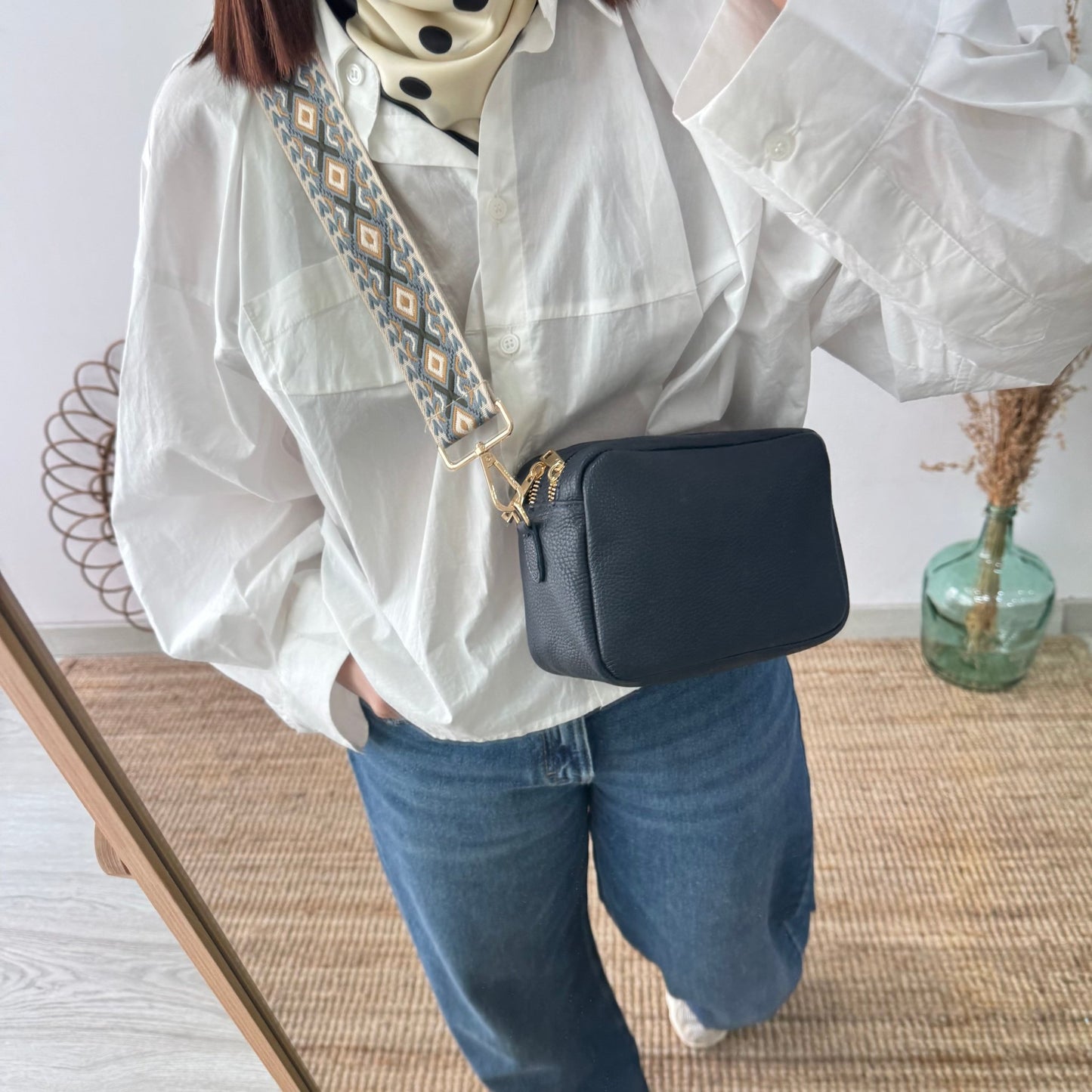 Bolso rectangular piel azul marino personalizado iniciales bordadas - Bubbleshopbcn
