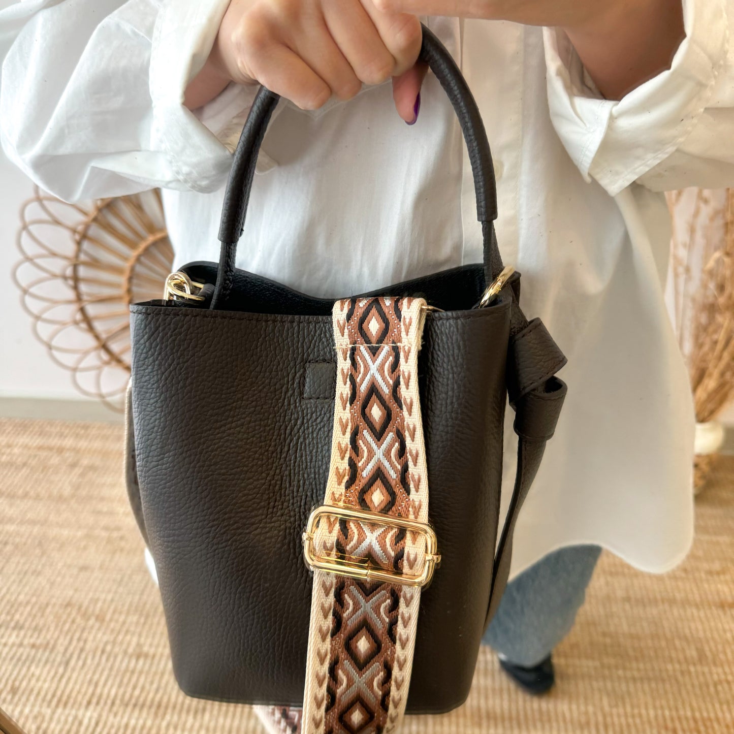 Bolso combinado marron piel y serraje nudo