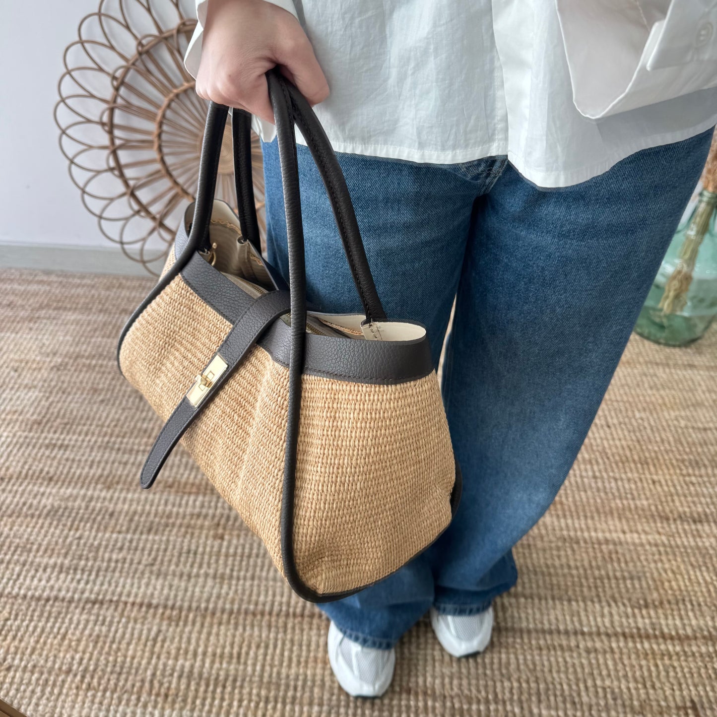 Bolso shopping piel y rafia marrón mediano