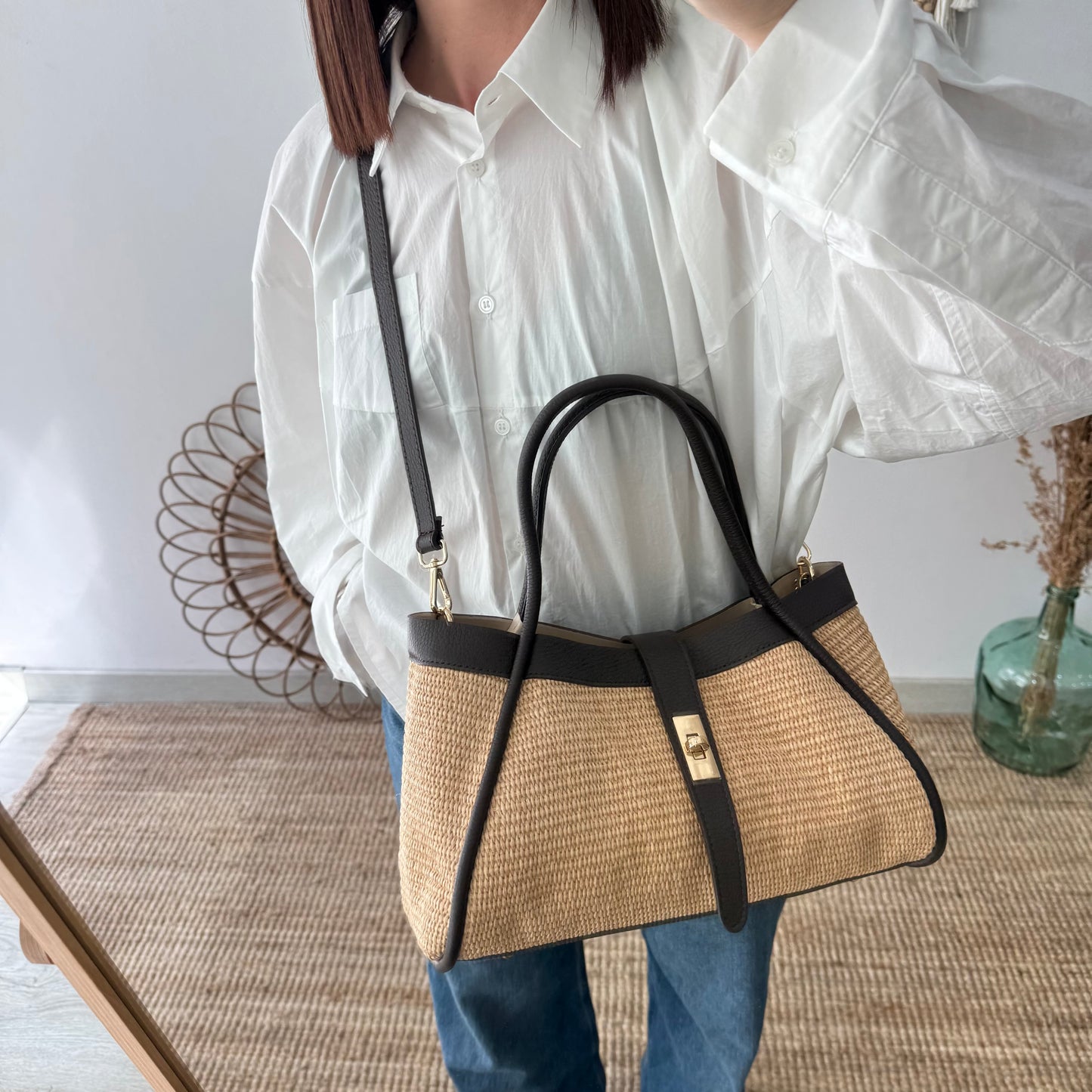 Bolso shopping piel y rafia marrón mediano