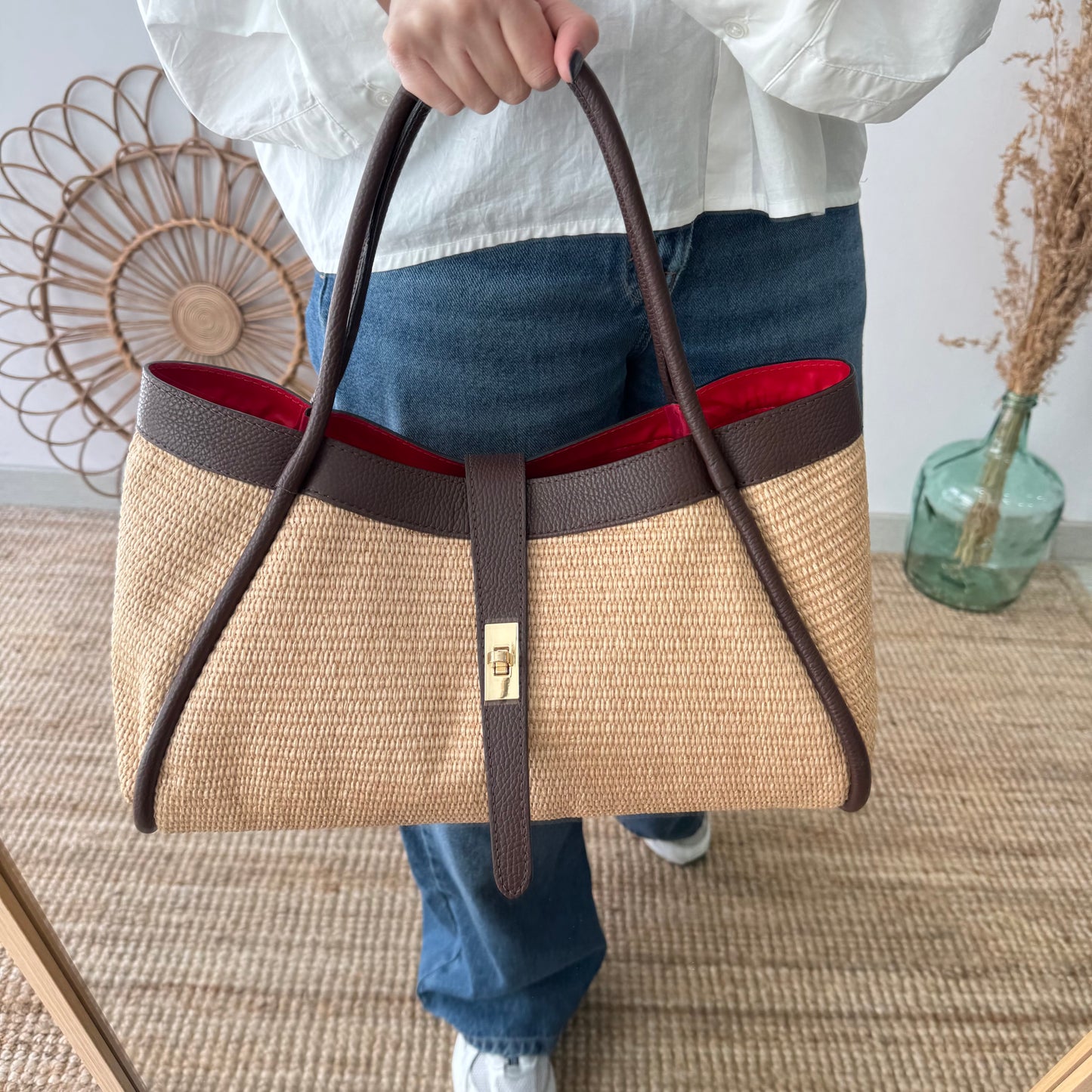 Bolso shopping piel y rafia marrón