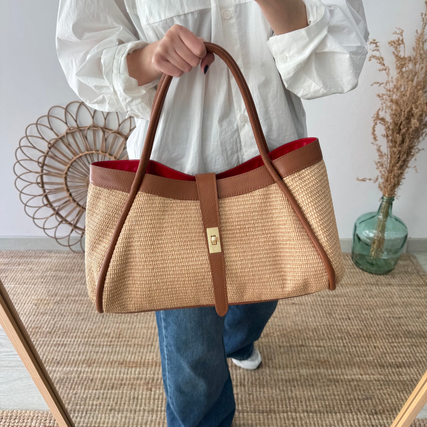 Bolso shopping piel y rafia camel