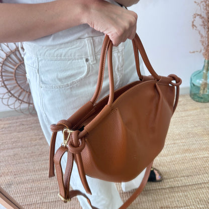 Bolso fruncido lateral camel