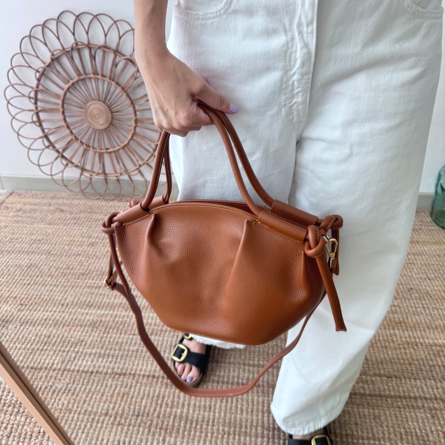 Bolso fruncido lateral camel