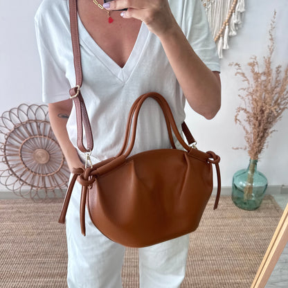 Bolso fruncido lateral camel