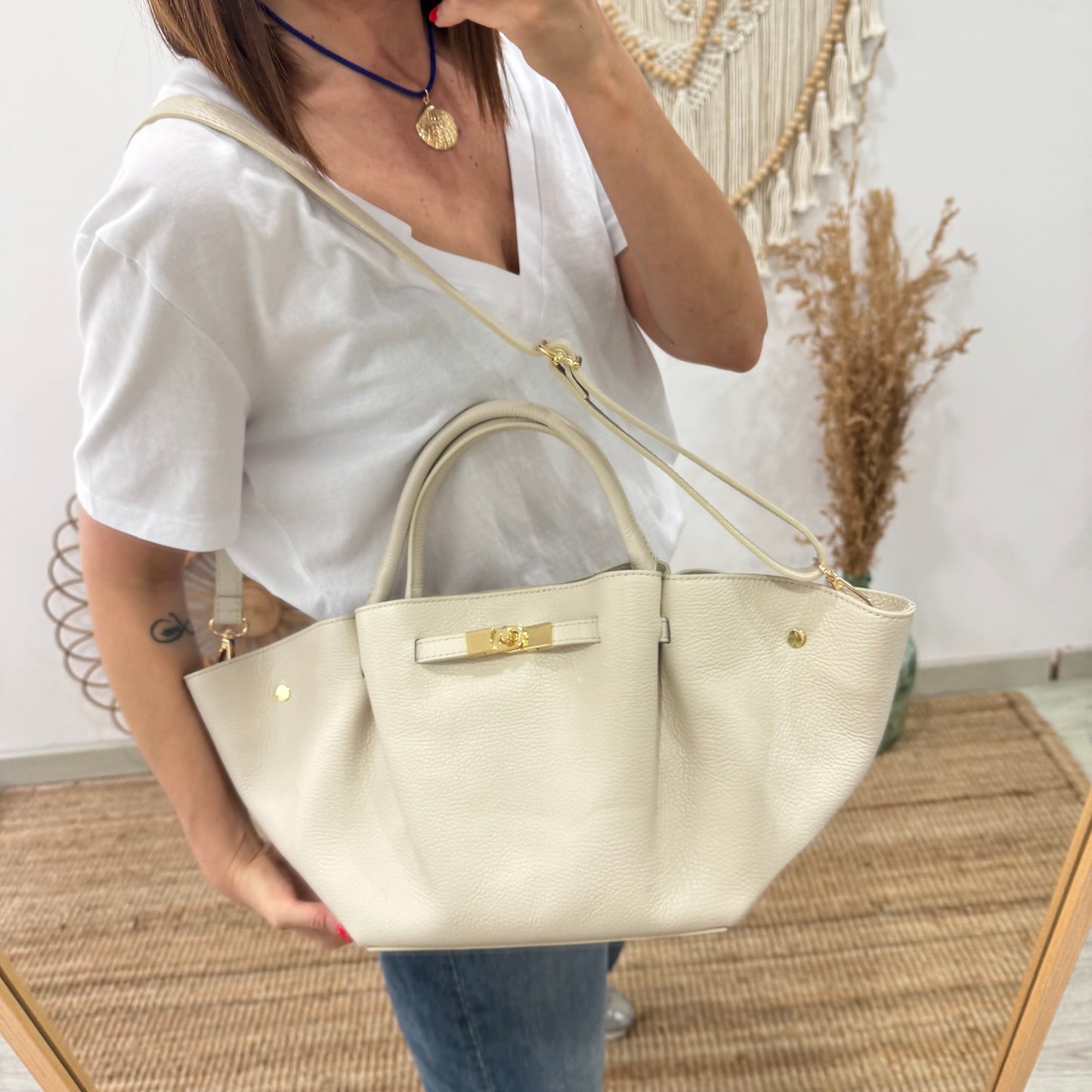 Bolso tote cierre piel beige