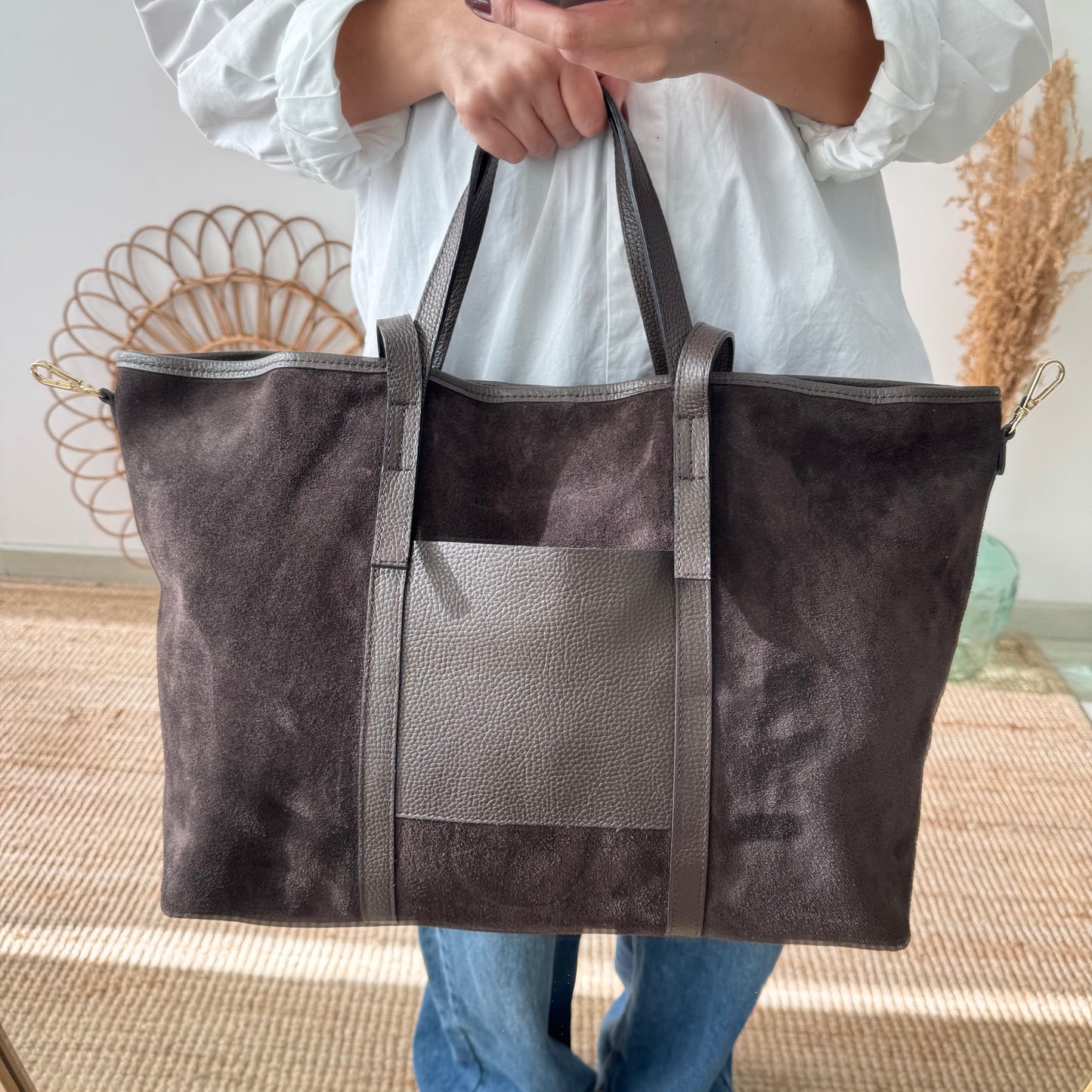 Bolso shopper bolsillo ante y piel marrón