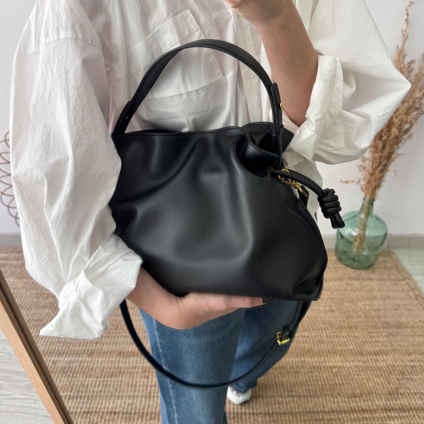 Bolso fruncido piel negro