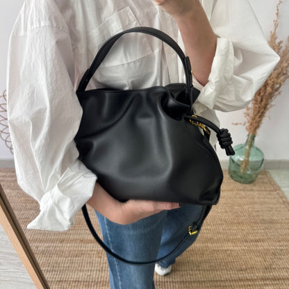 Bolso fruncido piel negro